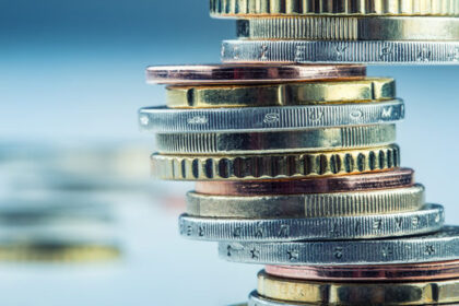 schimbari-fiscale-2026-tot-ce-trebuie-sa-faci-ca-sa-nu-ai-probleme-cu-taxele-si-impozitele-–-economica.net