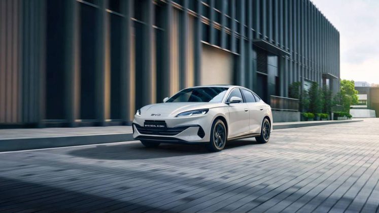 byd-va-detrona-tesla-din-pozitia-de-cel-mai-mare-producator-de-automobile-electrice-in-2025-–-economica.net