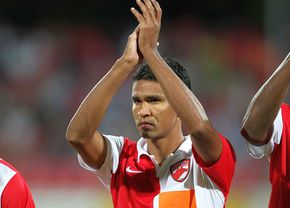 l-am-gasit-pe-venezueleanul-care-a-jucat-la-dinamo!-a-driblat-subiectul-maduro,-apoi-s-a-dat-la-povesti:-mircea-rednic?-cu-adevarat…-romanul-care-i-a-ramas-la-inima