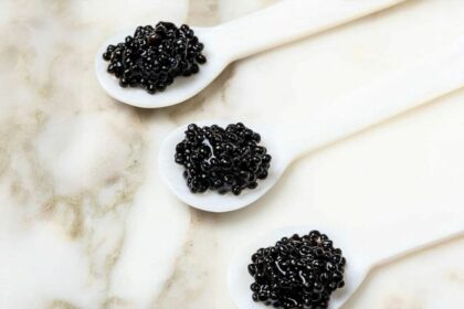 revolutia-caviarului-este-doar-inceputul:-china-vrea-sa-aduca-la-dispozitia-maselor-alimente-de-lux-precum-trufe,-somon-afumat-si-carne-de-vita-wagyu