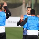 fcsb-incepe-2026-cu-un-titular-nou:-i-a-convins-instant-pe-charalambous-si-pintilii!