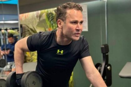 robert-negoita-le-cere-locuitorilor-din-sectorul-3-sa-depoziteze-brazii-de-craciun-doar-in-zona-de-colectare-a-deseurilor-cum-se-procedeaza-in-celelalte-sectoare-–-economica.net