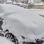 ce-este-obligatoriu-sa-ai-in-masina-cand-ninge.-putini-soferi-stiu