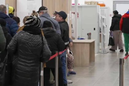 zeci-de-mii-de-romani-au-fost-luati-prin-surprindere:-dupa-plata-taxelor,-au-descoperit-ca-mai-figureaza-cu-datorii-la-stat-–-reporteris