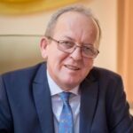 primarul-din-huedin-a-demisionat-dupa-cinci-mandate:-ne-aflam-in-pragul-reformei-administrative,-iar-fara-o-majoritate-solida-nu-pot-lua-decizii-nepopulare-–-reporteris