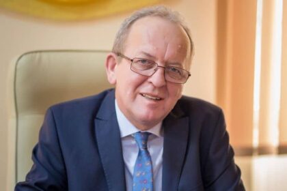 primarul-din-huedin-a-demisionat-dupa-cinci-mandate:-ne-aflam-in-pragul-reformei-administrative,-iar-fara-o-majoritate-solida-nu-pot-lua-decizii-nepopulare-–-reporteris