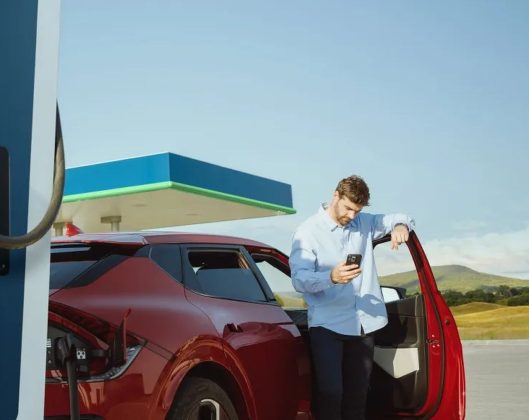 opm-e-charge-anunta-schimbari-in-sistemul-de-tarifare-de-la-statiile-de-incarcare-renovatio-pentru-masini-electrice-–-economica.net