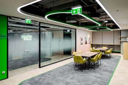am-vizitat-noul-sediu-schneider-electric-din-bucuresti.-cum-arata,-in-practica,-o-cladire-smart-si-eficienta