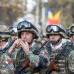 pensia-uriasa-pe-care-o-primeste-un-fost-ofiter-in-armata.-care-este-varsta-de-pensionare