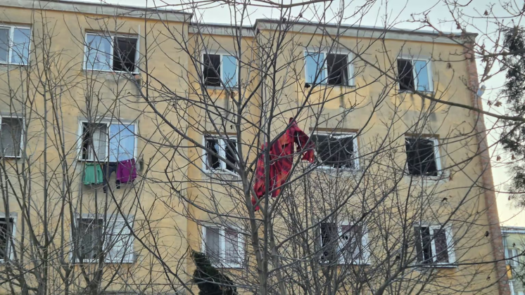 update:-o-explozie-s-a-produs-intr-un-bloc-din-alba-iulia-doua-persoane,-un-barbat-si-o-femeie,-au-fost-ranite-22-de-locatari-au-fost-evacuati-(video)-–-economica.net