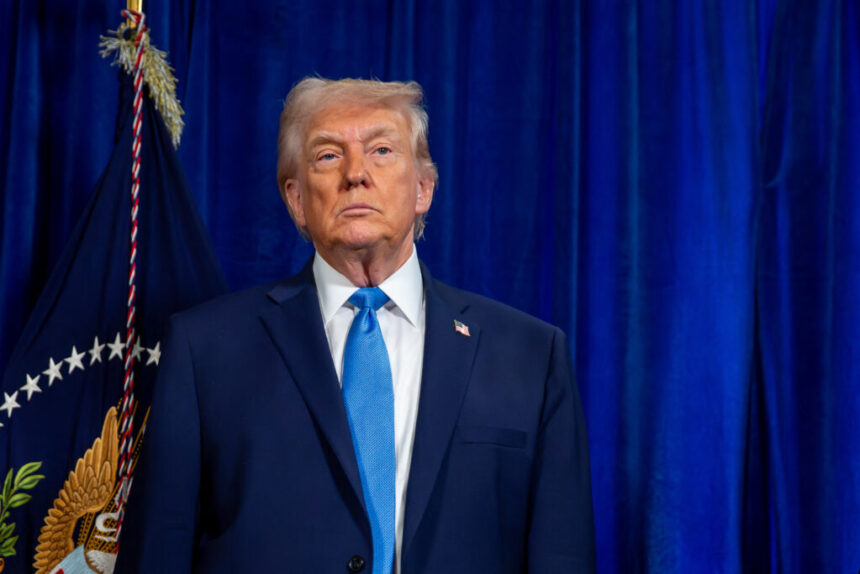 o-noapte-furtunoasa-pentru-trump.-a-insultat-marea-britanie,-a-ironizat-canada,-a-scurs-mesaje-private-cu-macron-si-l-a-sunat-pe-seful-nato