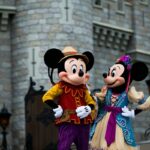 stii-de-ce-mickey-mouse-avea-manusi-albe?-adevarul-spus-chiar-de-walt-disney