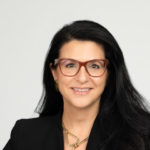 lavinia-ivas-preia-functia-de-ceo-al-distribuitorului-de-aparate-auditive-clarfon-–-economica.net