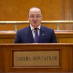 interdictie-de-intrare-in-ucraina-pentru-un-deputat-aur:-impins-pe-jos-pana-la-linia-de-frontiera-cu-romania-/-dezbracat-pentru-control-corporal