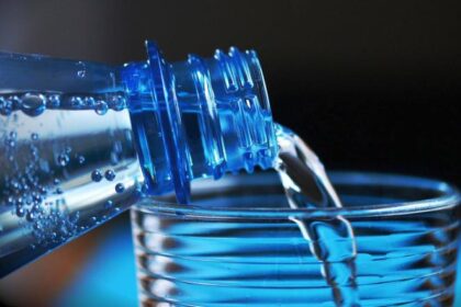 apa-de-la-chiuveta,-apa-la-pet,-apa-filtrata.-care-este-alegerea-corecta