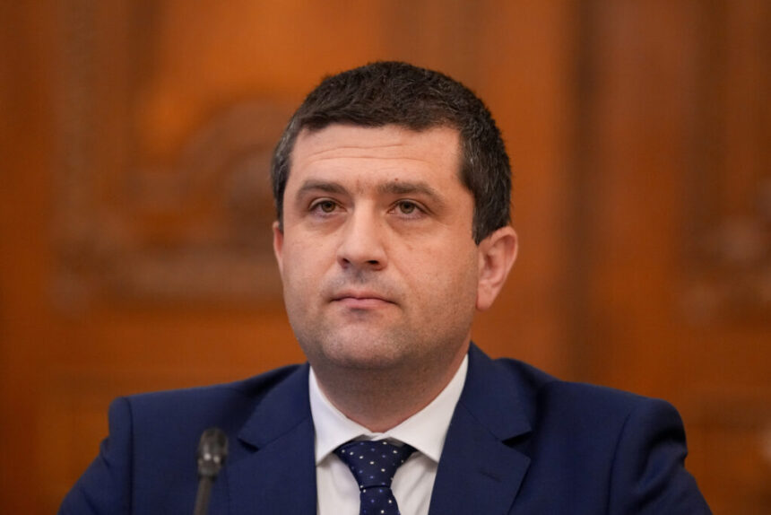 radu-miruta-anunta-proiecte-de-peste-9,5-miliarde-de-euro-pentru-apararea-romaniei,-incluse-in-aplicatia-safe