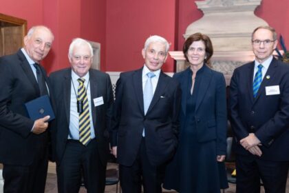 cat-de-bogati-sunt-fratii-reuben-care-vor-transforma-fabrica-solventul-din-timisoara-in-apartamente:-miliardari-cu-heliport-in-londra-si-hectare-de-teren-in-bahamas-–-economica.net