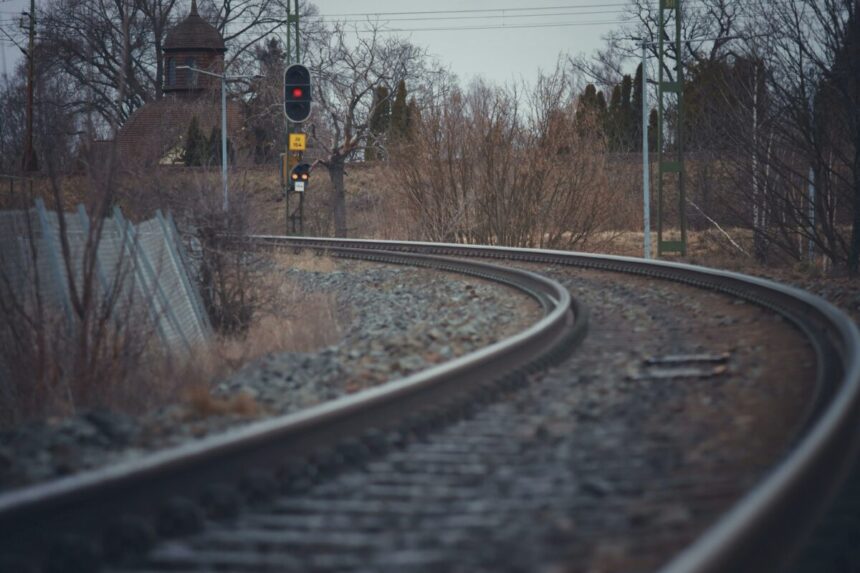 trenurile-de-200-km/h:-promisiunea-de-acum-20-de-ani-care-nu-a-mai-ajuns-nici-azi-in-gara