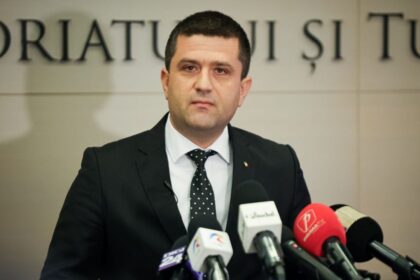 ministrul-apararii-se-opune-guvernului-minoritar.-miruta-crede-ca-deciziile-guvernului-minoritar-vor-ajunge-mai-greu-sa-fie-simtite-de-cetateni