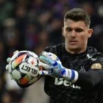 tarnovanu,-in-razboi-cu-ultrasii-din-galeria-lui-mustata:-banner-la-misto.-a-avut-replica-si-pentru-descinderea-lui-gigi-becali-in-cantonament