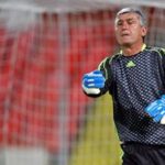 sa-i-luam-gatul?!-tete-moraru-ii-ia-apararea-lui-epassy,-dupa-gafa-din-dinamo-–-petrolul