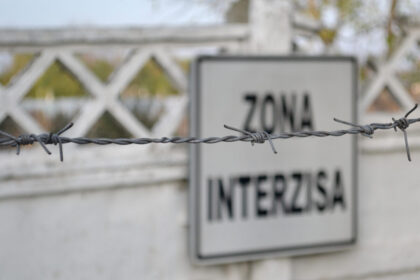 secretele-revoltelor-din-poarta-alba:-proteste,-abuzuri-si-interventii-in-forta