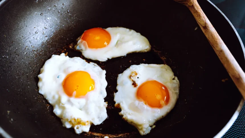 cum-sa-faci-oua-ochiuri-perfecte.-specialistii-dezvaluie-trucul-care-face-diferenta,-un-detaliu-aparent-banal