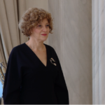 vicepremierul-oana-gheorghiu-isi-ia-o-marja-serioasa-pentru-reforma-statului-este-un-proces-de-durata.-ii-invatam-pe-oameni-ce-este-guvernanta