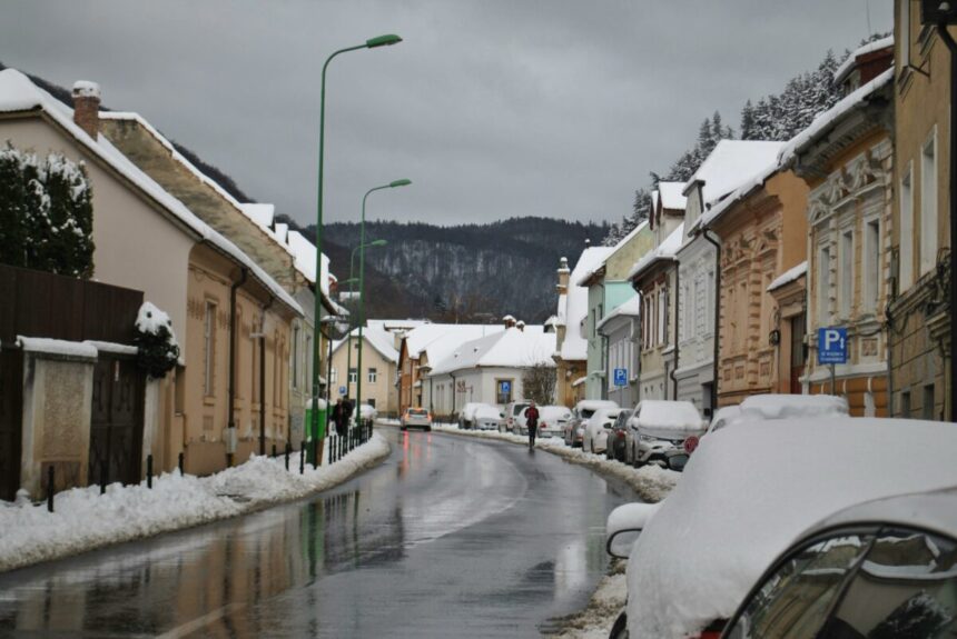 prognoza-meteo-azi,-9-februarie-2026.-bucuresti-sub-cerul-noros:-temperaturi-moderate-si-posibile-precipitatii-mixte-maine