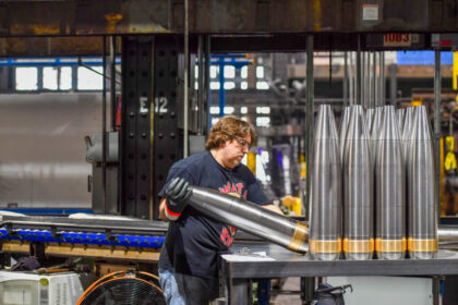 producatorii-de-armament-nu-au-nicio-idee-despre-cum-intentioneaza-tarile-sa-utilizeze-imprumuturile-ue-de-150-de-miliarde-de-euro