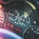 detaliul-la-care-ar-trebui-sa-fie-atenti-romanii,-cand-cumpara-autoturisme-second-hand.-dealerii-auto-au-o-arma-secreta:-istoricul-masinilor