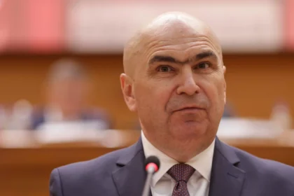 continua-asaltul-asupra-lui-bolojan-din-interiorul-partidului.-alin-tise,-lider-pnl:-„s-a-instalat-o-noua-disciplina-olimpica:-taierea-sincron”