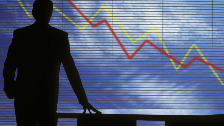 anuntul-pe-care-il-astepta-guvernul,-dupa-intrarea-in-recesiune-tehnica-fitch-ne-tine-in-lumea-buna,-scapam-iar-de-junk-–-economica.net