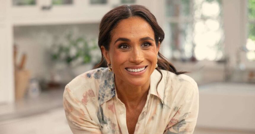 cati-ani-are,-de-fapt,-meghan-markle?-teoria-conspiratiei-despre-varsta-reala-a-ducesei-de-sussex-si-cum-a-ajuns-internetul-sa-o-acuze-ca-minte