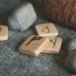 horoscop-rune-azi,-1-martie-2026.runa-fehu-inversata:-cine-pierde-bani,-cine-se-cearta-si-cine-primeste-o-lectie-dura-azi