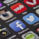 tu-esti-dependent-de-telefon?-de-ce-este-atat-de-greu-sa-te-deconectezi-de-la-retelele-sociale