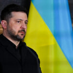 zelenski,-vizita-cu-multe-secrete-la-bucuresti-intalniri-cu-nicusor-dan-si-ilie-bolojan,-dar-nu-s-au-comunicat-orele.-ce-informatii-sunt-in-acest-moment