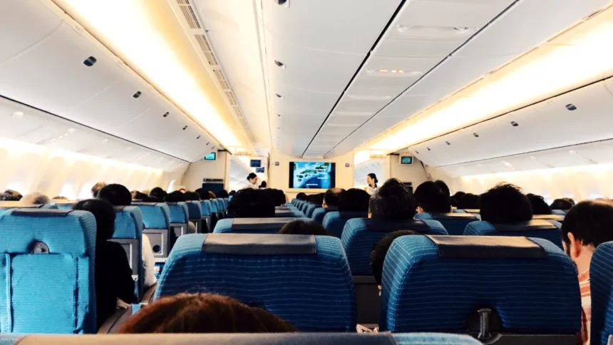 ce-locuri-nu-trebuie-sa-rezervi-niciodata-in-avion-explicatiile-unui-expert-aeroportuar.-care-sunt-riscurile