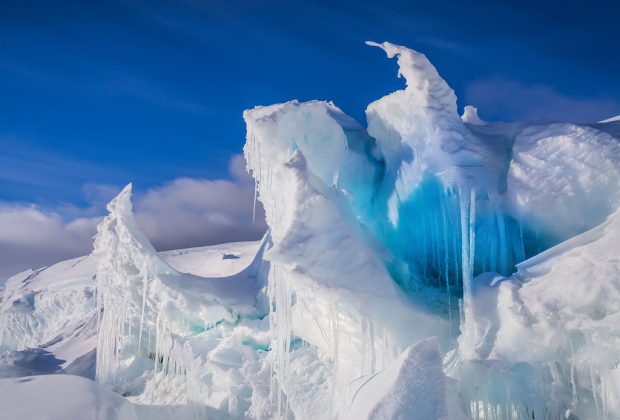 zacaminte-uriase-de-aur,-argint-si-cupru-din-antarctica-incep-sa-fie-expuse-de-topirea-gheturilor-–-studiu-–-economica.net
