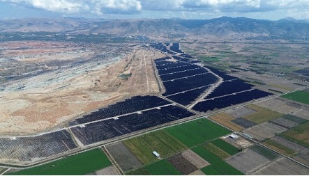 ppc-a-finalizat-un-ansamblu-de-parcuri-fotovoltaice-de-peste-2100-mw-in-nordul-greciei,-cel-mai-mare-din-europa,-pe-locul-fostelor-exploatari-miniere-–-economica.net