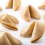 istoria-secreta-a-biscuitilor-norocosi:-nu-vin-din-china-si-au-o-poveste-pe-care-putini-o-stiu