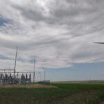 planul-lui-bolojan-pentru-descurajarea-„baietilor-destepti”-din-energie,-reguli-mult-mai-dure-indicatii-voalate-catre-anre,-care-va-dezbate-noul-regulament-de-racordare-la-retea-–-economica.net