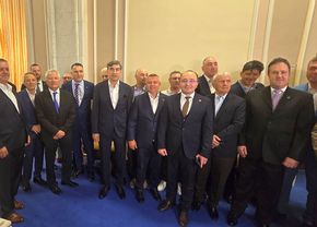 steaua-’86-in-camera-deputatilor-parlamentarii-aur-au-confiscat-sarbatoarea,-balint-a-cerut-indemnizatii-de-merit-pentru-toata-echipa:-in-mod-firesc-si-drept