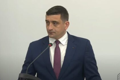 aur-sesizeaza-avocatul-poporului-cu-privire-la-oug-38/2026,-prin-care-se-reglementeaza-investitiile-in-aparare-„a-fost-data-de-un-guvern-demis,-e-uzurpare”-–-economica.net