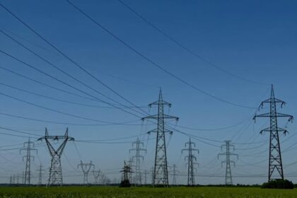 cat-de-pregatit-este-sistemul-energetic-pentru-consumul-estimat-in-urmatorii-10-ani-si-in-eventualitatea-unui-colaps-total-sau-partial?-jalonul-pnrr-si-scenariile-recomandate-de-transelectrica